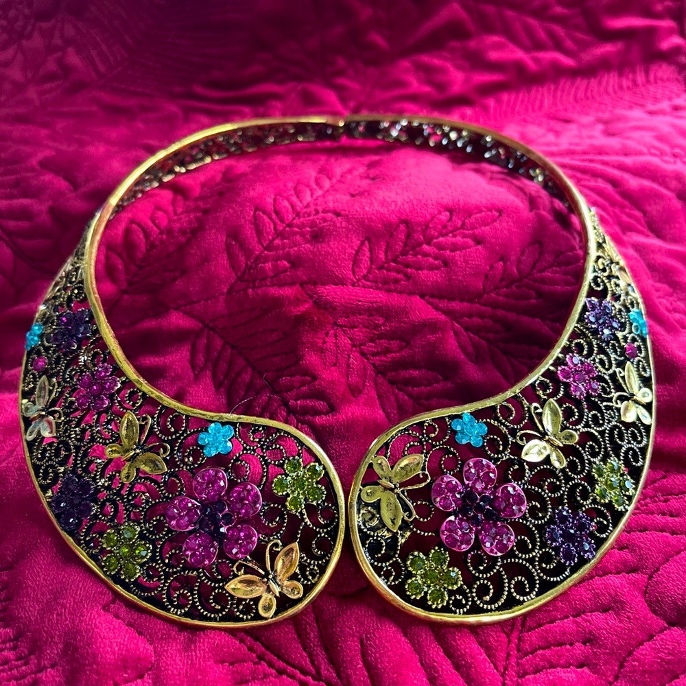 DESIGNER CRYSTAL FLORAL BIB NECKLACE SIGNED "OPC CN" RUNWAY Flowers Butterflies.